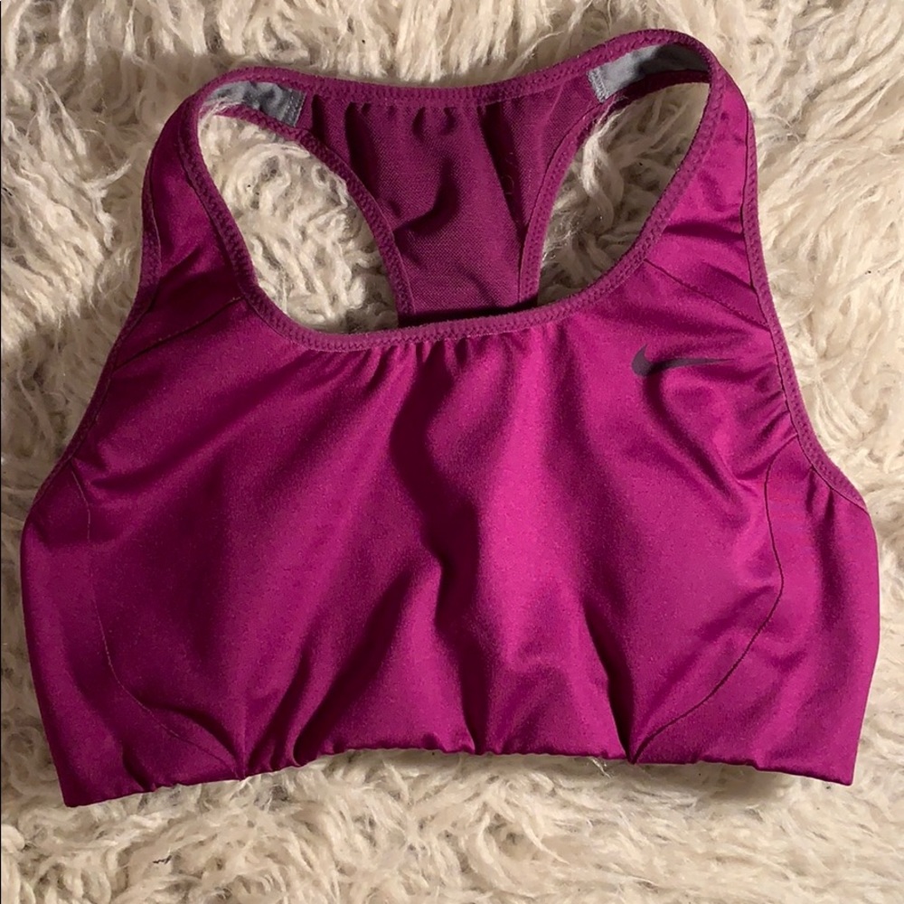 Nike medium support dri-fit sports bra